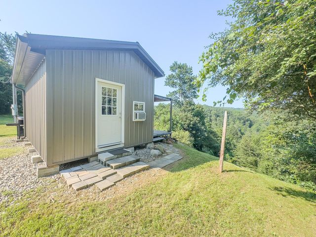 12141 Burton Hill Road, Glouster, OH 45732