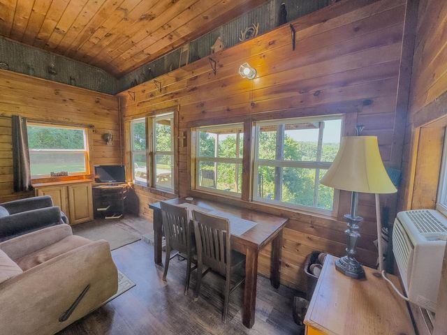 12141 Burton Hill Road, Glouster, OH 45732