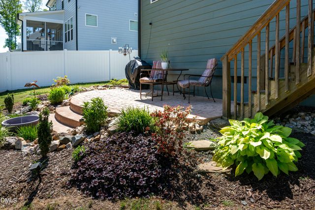 417 Reinsman Court, Mebane, NC 27302