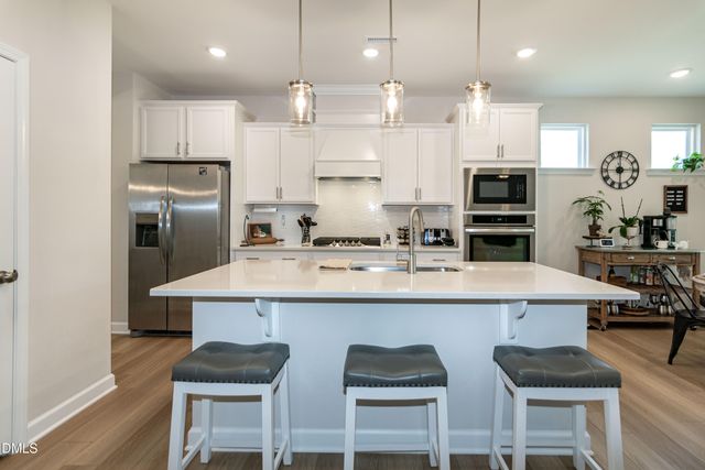 417 Reinsman Court, Mebane, NC 27302
