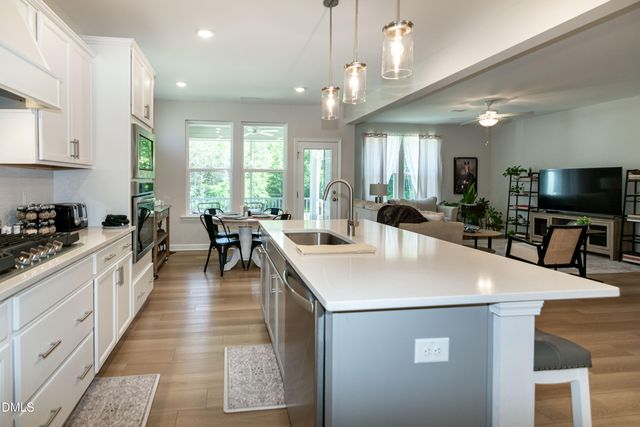417 Reinsman Court, Mebane, NC 27302