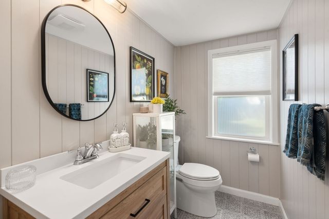 14 Essex Road, Sharon, MA 02067