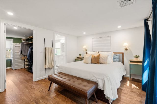 14 Essex Road, Sharon, MA 02067