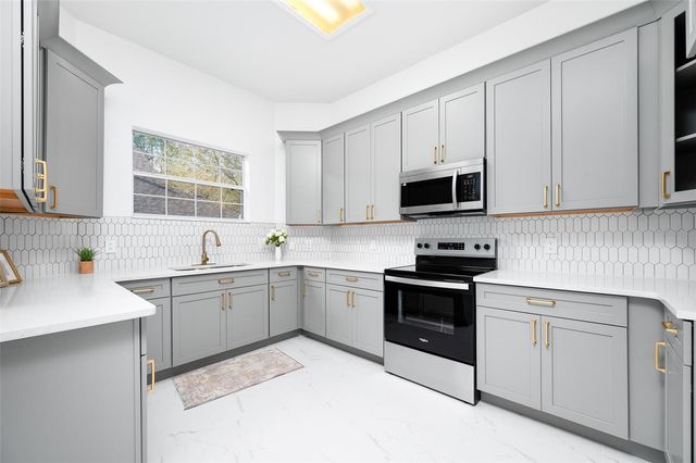 9405 SW 31ST LANE, Gainesville, FL 32608