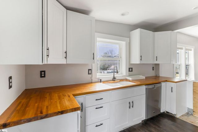 211 Minus Street, Greenville, SC 29601