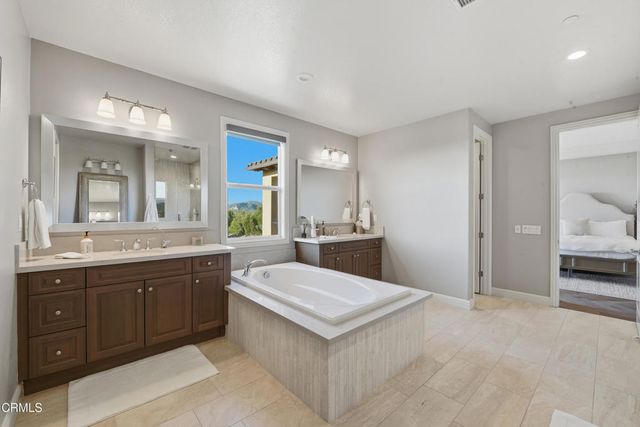 13 Barberry, Lake Forest, CA 92630