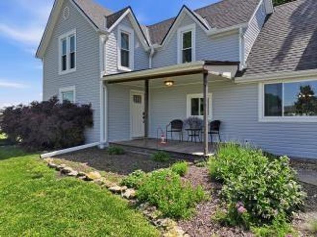 28821 S Famuliner Road, Garden City, MO 64747