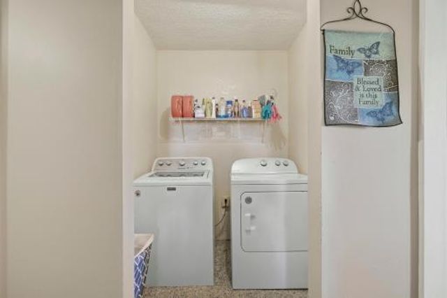 28821 S Famuliner Road, Garden City, MO 64747