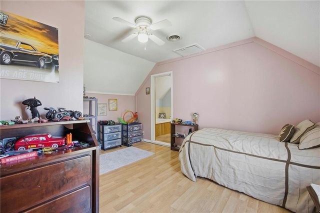 28821 S Famuliner Road, Garden City, MO 64747