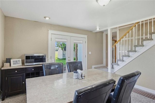 28821 S Famuliner Road, Garden City, MO 64747