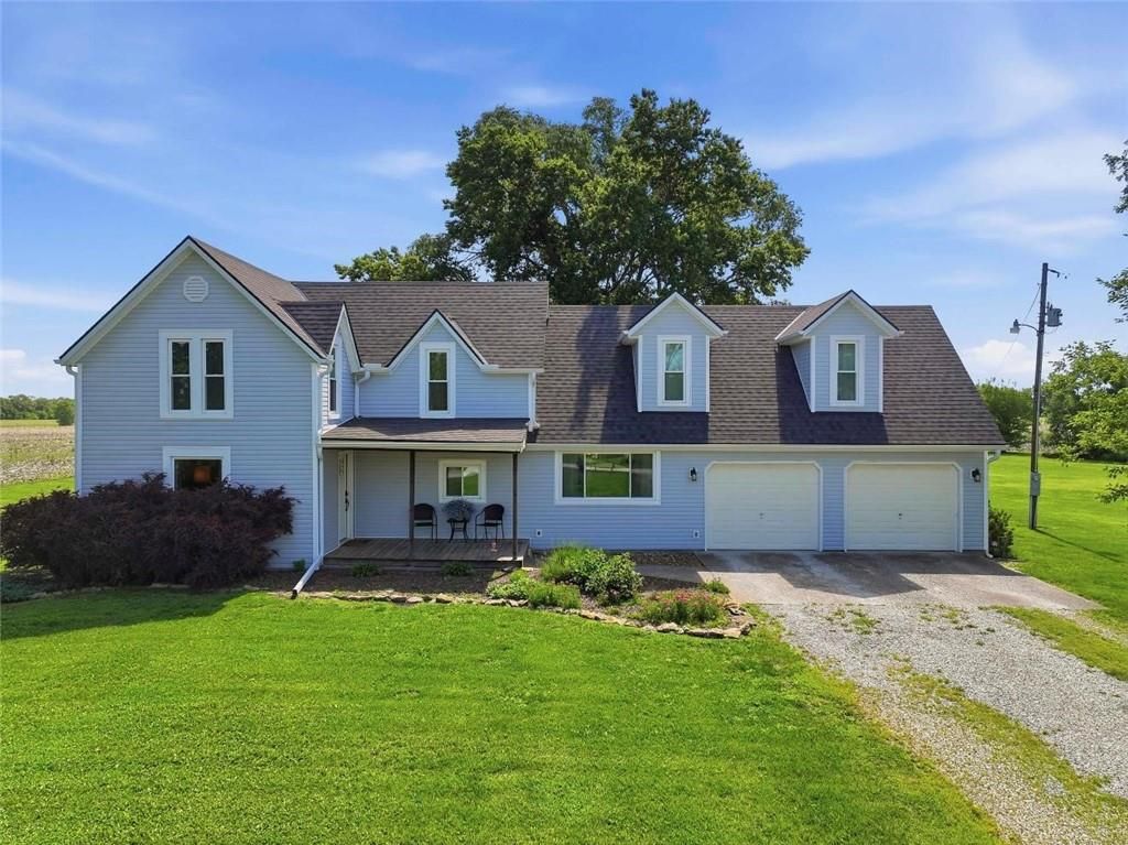 28821 S Famuliner Road, Garden City, MO 64747