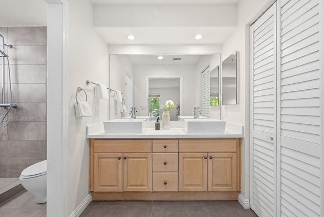 995 Asilomar 2, Sunnyvale, CA 94086