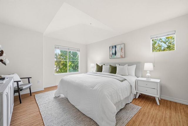 995 Asilomar 2, Sunnyvale, CA 94086