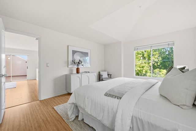 995 Asilomar 2, Sunnyvale, CA 94086