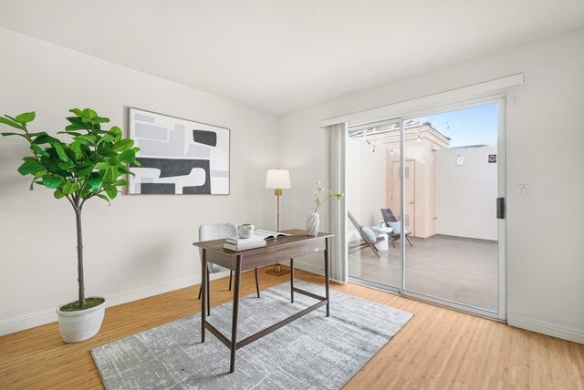 995 Asilomar 2, Sunnyvale, CA 94086