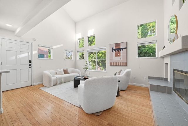 995 Asilomar 2, Sunnyvale, CA 94086