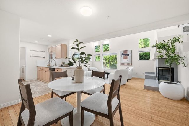 995 Asilomar 2, Sunnyvale, CA 94086