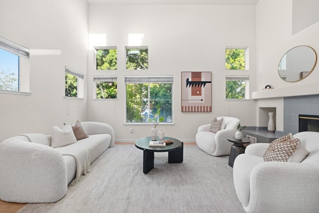 995 Asilomar 2, Sunnyvale, CA 94086