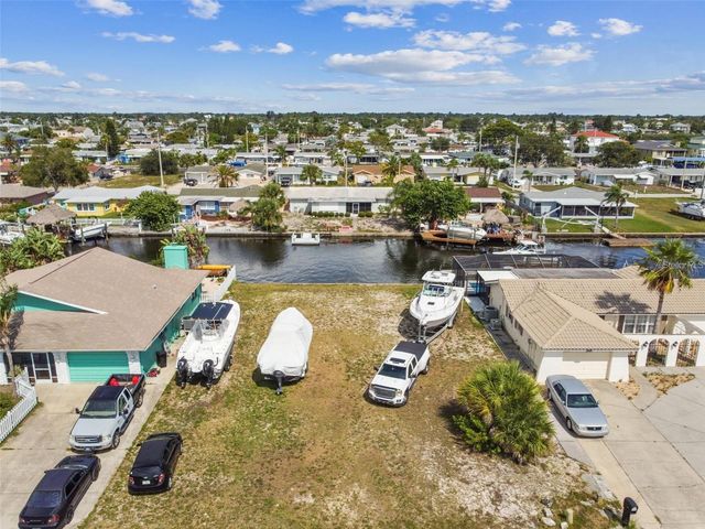 13612 GARRIS DR, Hudson, FL 34667