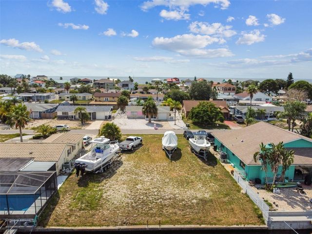 13612 GARRIS DR, Hudson, FL 34667