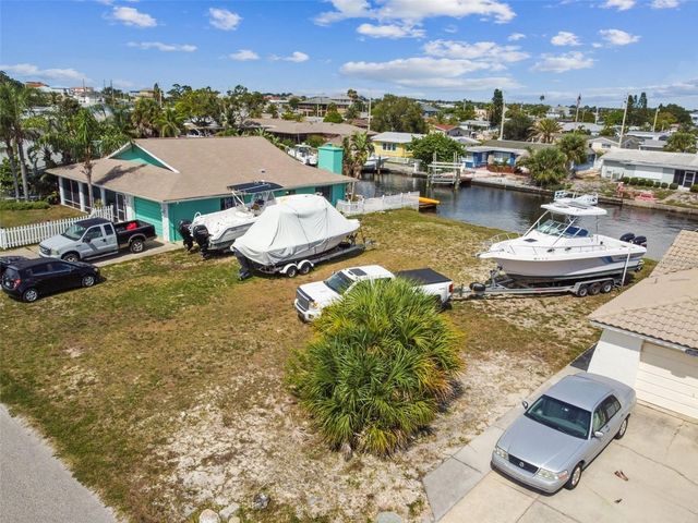 13612 GARRIS DR, Hudson, FL 34667