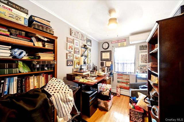 545 Hollywood Avenue, Bronx, NY 10465