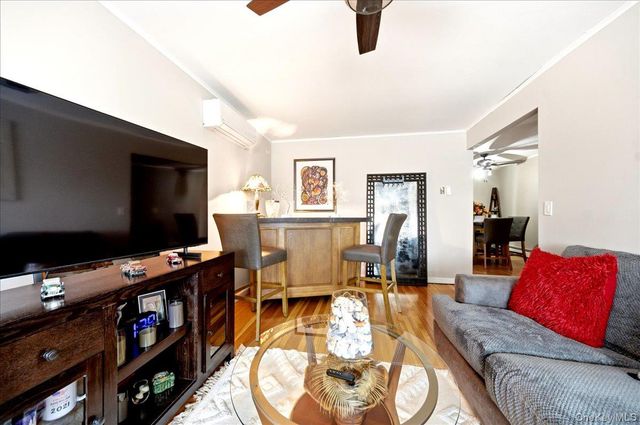 545 Hollywood Avenue, Bronx, NY 10465
