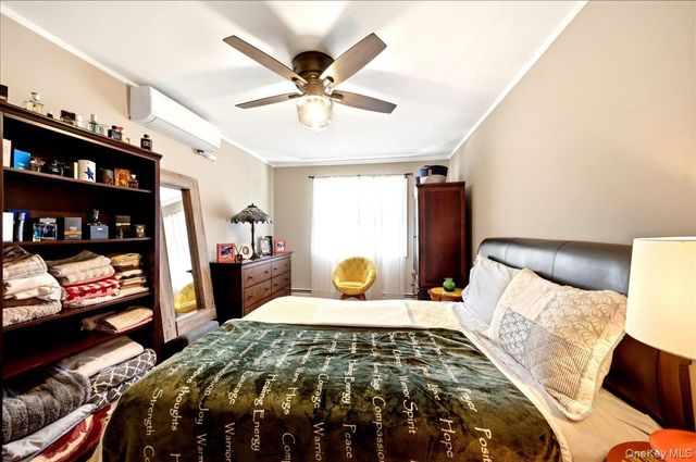 545 Hollywood Avenue, Bronx, NY 10465