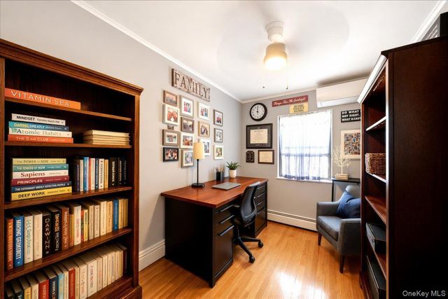 545 Hollywood Avenue, Bronx, NY 10465