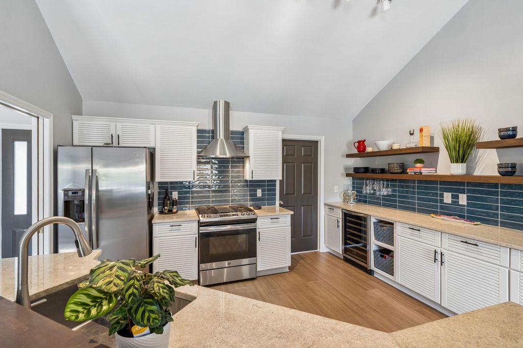 Image 13 of property listing at 1605 Regimental Lane, Johns Island, SC 29455