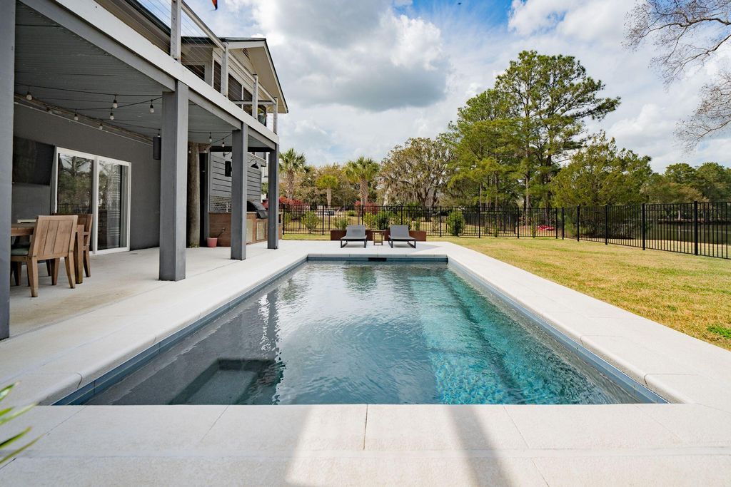 Image 45 of property listing at 1605 Regimental Lane, Johns Island, SC 29455