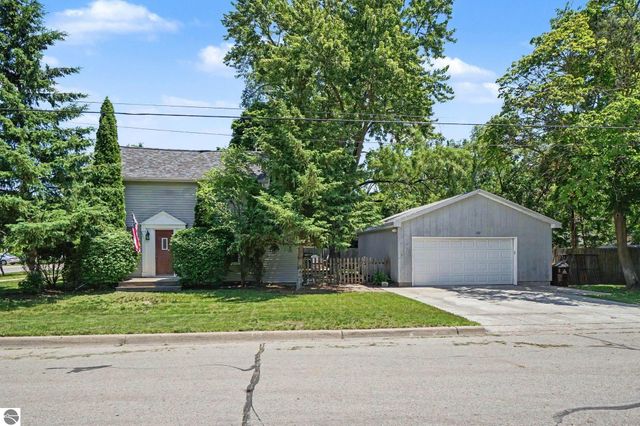 722 N University Avenue, Mt Pleasant, MI 48858