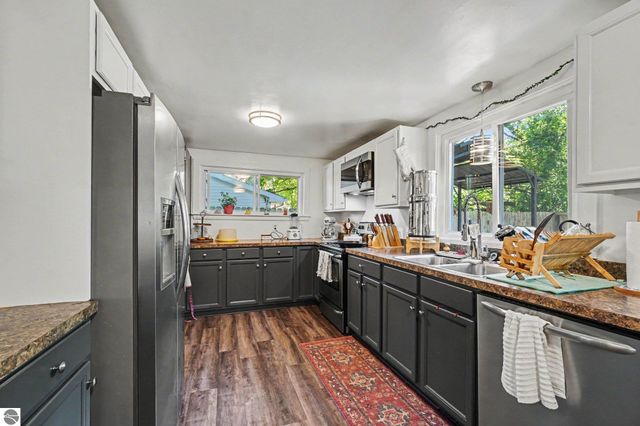 722 N University Avenue, Mt Pleasant, MI 48858