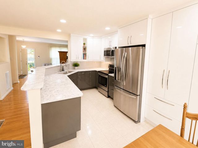 20249 RED BUCKEYE CT, Germantown, MD 20876
