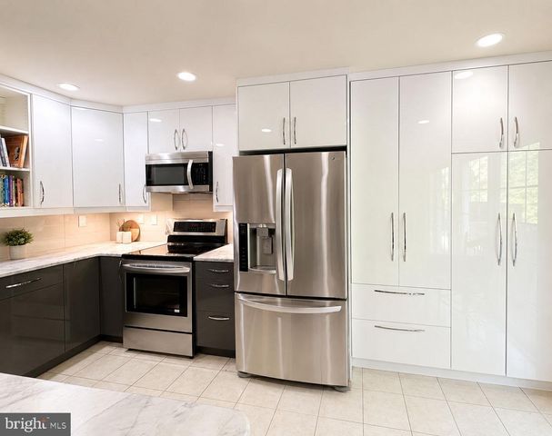 20249 RED BUCKEYE CT, Germantown, MD 20876