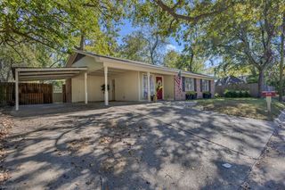 815 N Bledsoe, Gilmer, TX 75644