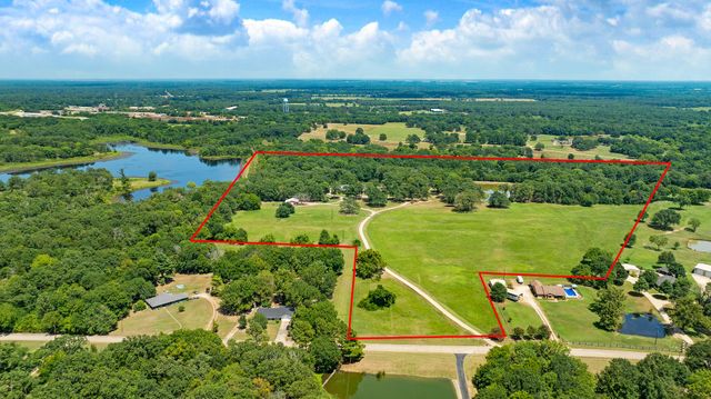 618 County Road 33970, Powderly, TX 75473
