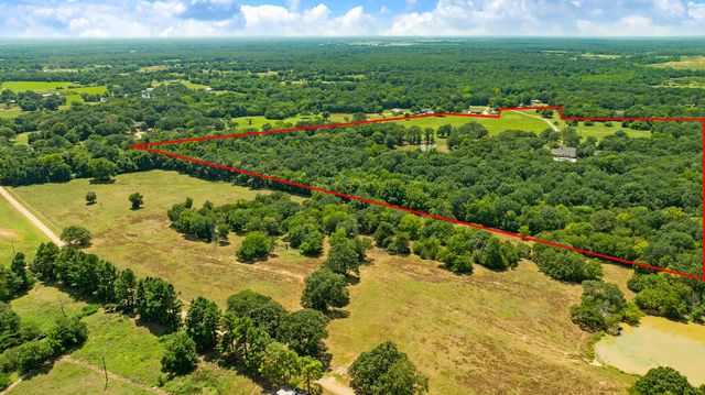618 County Road 33970, Powderly, TX 75473