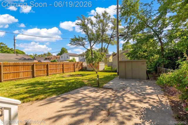 388 Channing Street, Ferndale, MI 48220