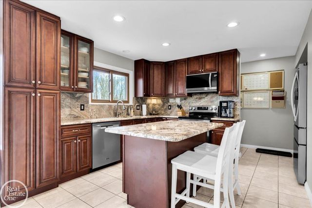 71650 Eldred Road, Bruce, MI 48065