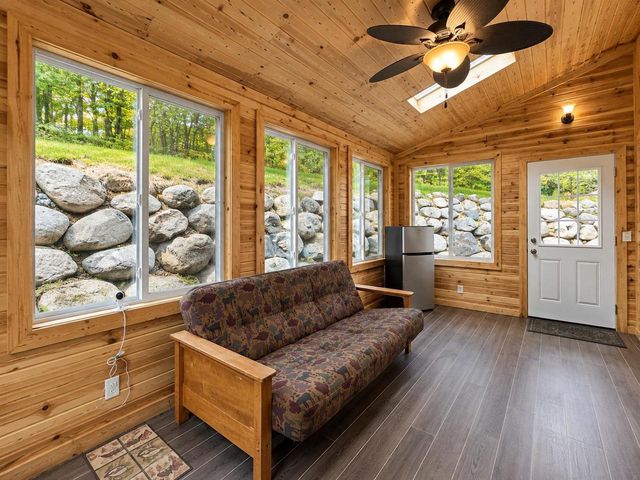 213 Yarrow Hill Drive, Cottage Grove, WI 53527