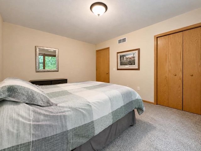 213 Yarrow Hill Drive, Cottage Grove, WI 53527