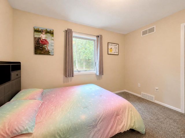 213 Yarrow Hill Drive, Cottage Grove, WI 53527