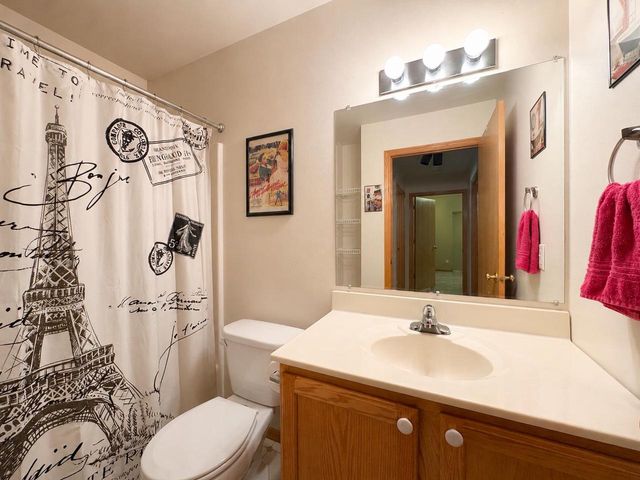 213 Yarrow Hill Drive, Cottage Grove, WI 53527