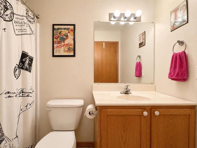 213 Yarrow Hill Drive, Cottage Grove, WI 53527
