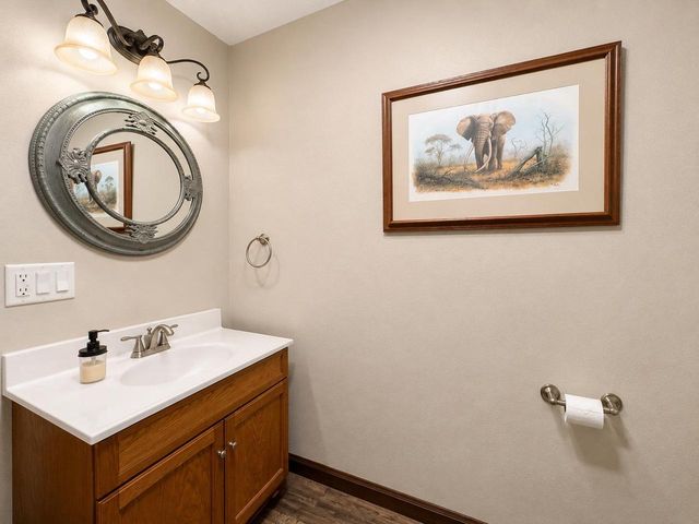 213 Yarrow Hill Drive, Cottage Grove, WI 53527