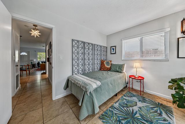 441 SE 1st Avenue 1, Pompano Beach, FL 33060