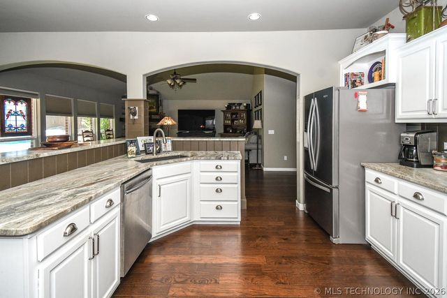2143 S 280th East Avenue, Catoosa, OK 74015