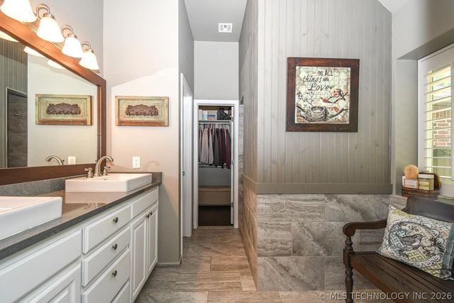 2143 S 280th East Avenue, Catoosa, OK 74015