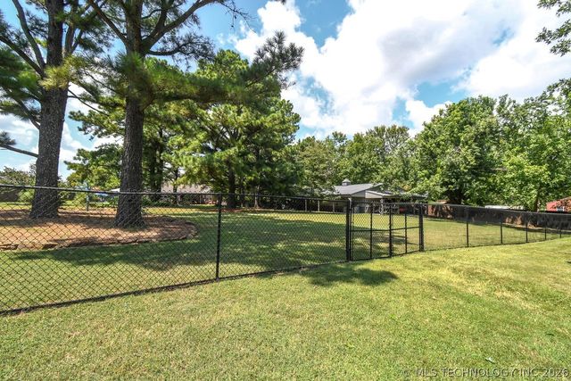 2143 S 280th East Avenue, Catoosa, OK 74015